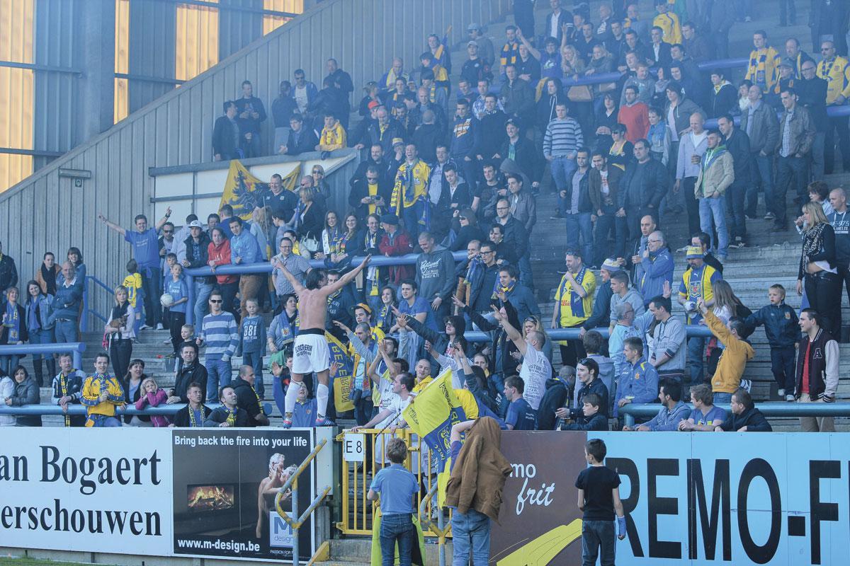 Een doorsneethuismatch van SK Beveren lokt zo'n 200 fans.