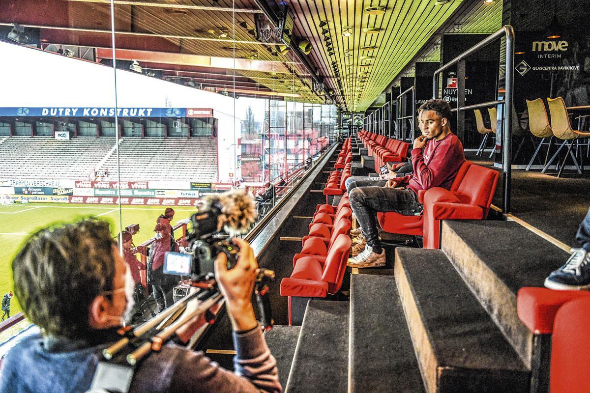 Een dagje achter de schermen bij KV Kortrijk: 'Heb jij de goal gezien?'