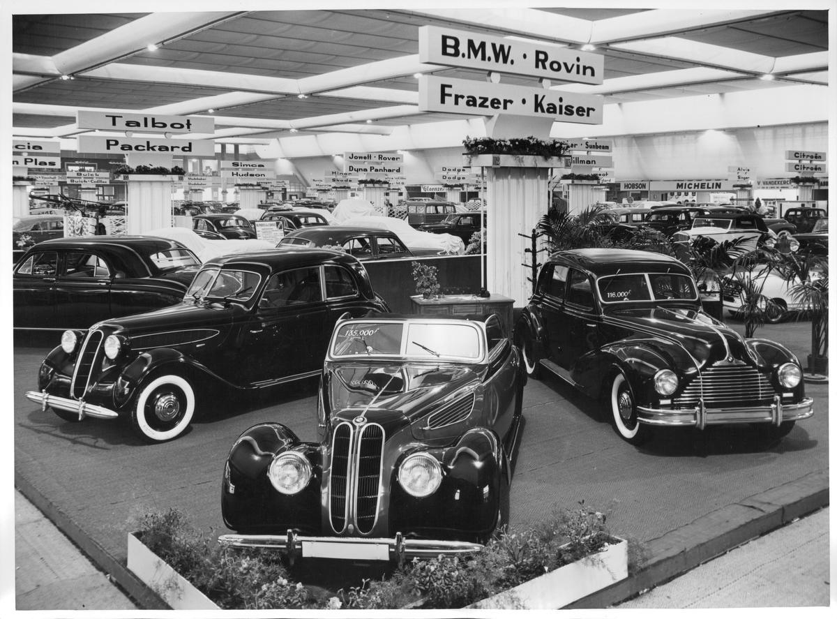 Het eerste Autosalon na de Tweede Wereldoorlog werd in 1949 georganiseerd. (GF)©Picasa 