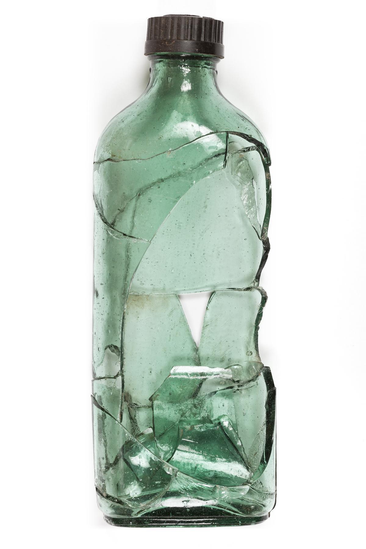  © Reconstructed bottle of Glefina Madrid, Spanje, circa 1950–1960, Patrimonio Nacional, Spanje