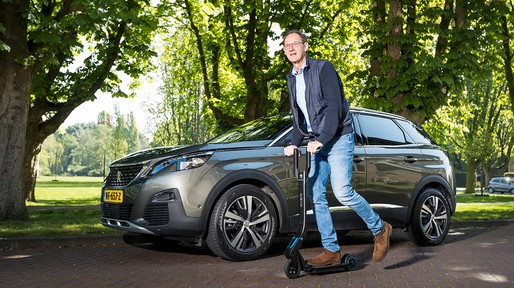Peugeot3008.jpg